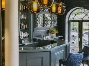 Hôtel de Neuville - Arc de Triomphe