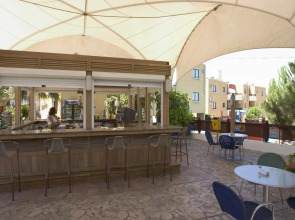 Senator Hotel Apartments - Adults Only