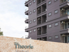 Theorie Hotel Sukhumvit 107 by SLH