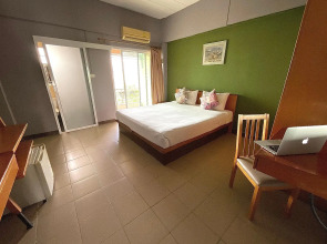 Plai & Herbs Suvarnbhumi Airport 