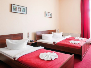 Mikon Eastgate Hotel