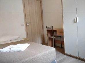 Red Line Room Division