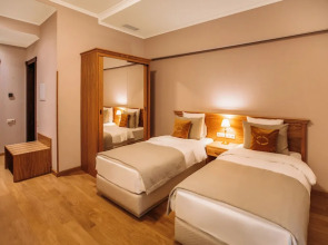 Отель Porta Caucasia