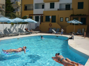 Elmi Suites Beach Hotel - All Inclusive