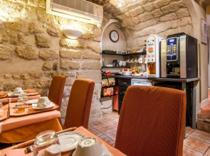 Austin's Saint Lazare Hotel