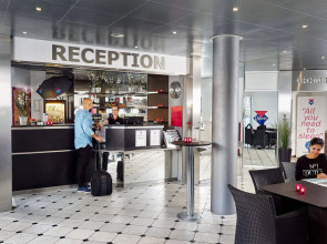 CABINN Express Hotel