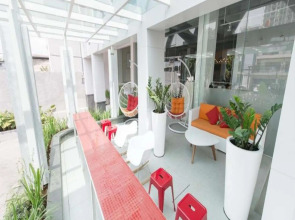 Zuri Express Mangga Dua