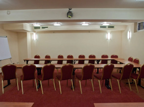 Helan Family & Garden