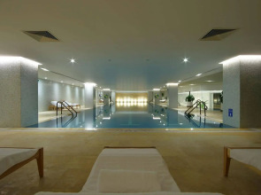 The Lake View Hotel Beijing