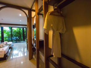 Chaokoh Phi Phi Hotel & Resort