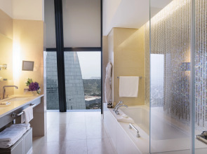 Отель Fairmont Baku at the Flame Towers