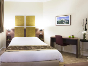 Kyriad Chambery Centre Curial