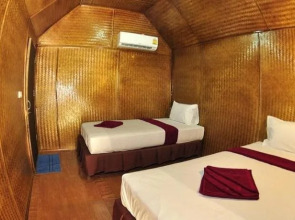 Phi Phi Hill Bamboo Bungalow