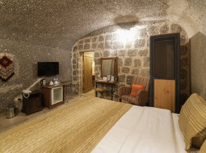 Tekkaya Cave Hotel