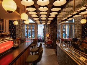 Dave Red Athens Hotel