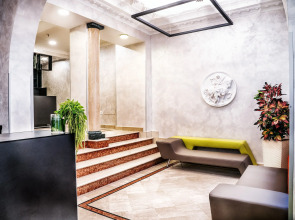 Отель Varese Roma