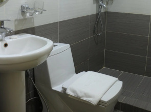 Prince Plaza II Hotel