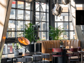 Radisson RED V&A Waterfront, Cape Town