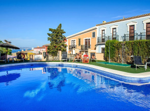 Occidental Pueblo Acantilado