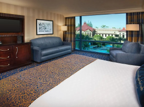 Disneyland Hotel