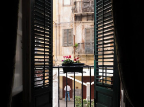 Kalamarina Rooms B&B