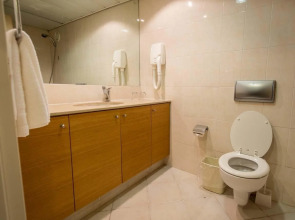 Roxon Urban Hotel Ramat Gan