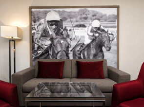 Badischer Hof Baden-Baden - Leonardo Limited Edition