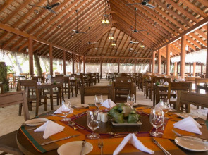 Отель Summer Island Maldives