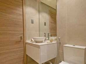 LUX The Modern Marina Suite 2 bed