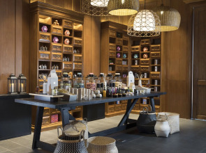 Отель Indigo Bali Seminyak Beach