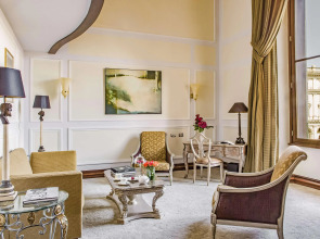 Anantara Palazzo Naiadi Rome Hotel