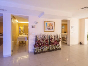 Khayam Garden Beach Resort & Spa