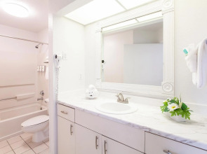 Seralago Hotel & Suites Main Gate East