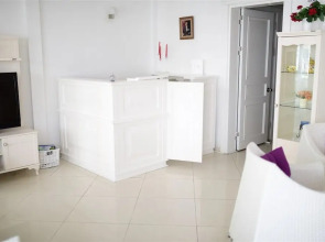 White Palace Otel
