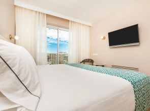 Отель Eurostars Marivent