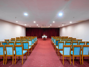 Palmeras Beach Hotel