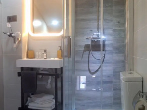 The Lights City Rooms