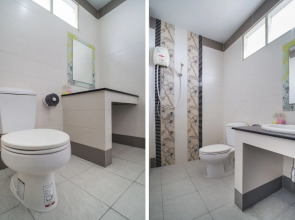 OYO 662 Malee Bunga Hotel