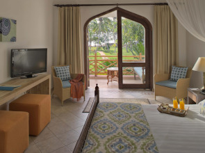 Bluebay Beach Resort & Spa