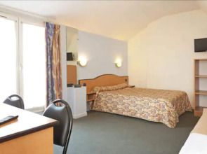 Отель Ferney République