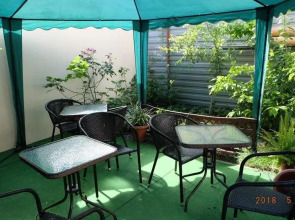 Lazurniy Guest House