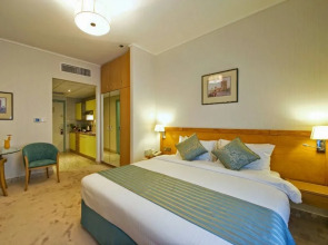 Отель Al Bustan Center & Residence