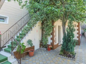 Zelenyy Ugolok Guest House