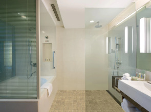 Holiday Inn Shanghai Pudong by IHG