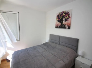 Santi Apartment Few Min From Lake