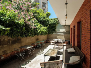 Отель The Tbilisi Pod