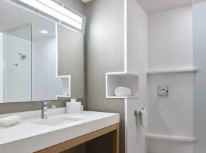 Courtyard by Marriott Denver Aurora