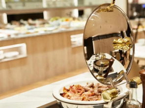 Grand Plaza Hotel & Wellness