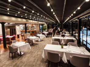 Tomtom Suites - Special Class