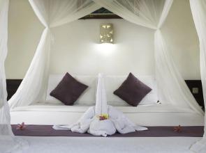 The Tanis Beach Resort Nusa Lembongan